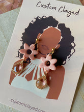 Load image into Gallery viewer, Daisy Gems - Pink