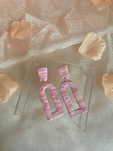 Load image into Gallery viewer, Pink Marbled Arches