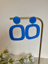 Load image into Gallery viewer, Abstract Square Hoops