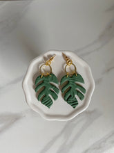 Load image into Gallery viewer, Monstera Dangles