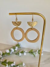 Load image into Gallery viewer, Penelope Abstract Hoops